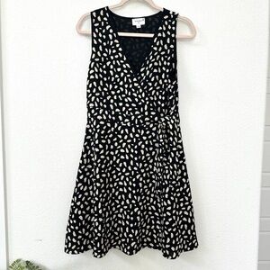 VERNACULAR | Black and White Sleeveless Dress